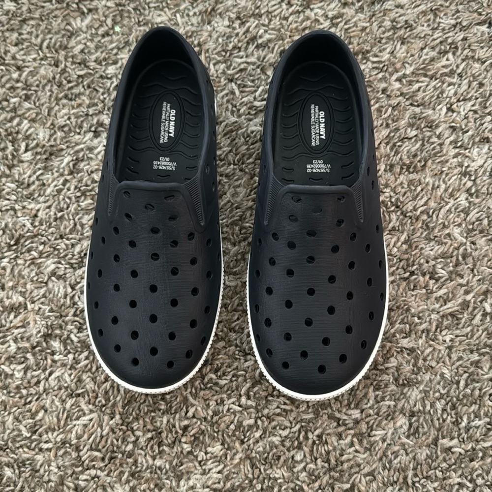 Boy slip on shoes!